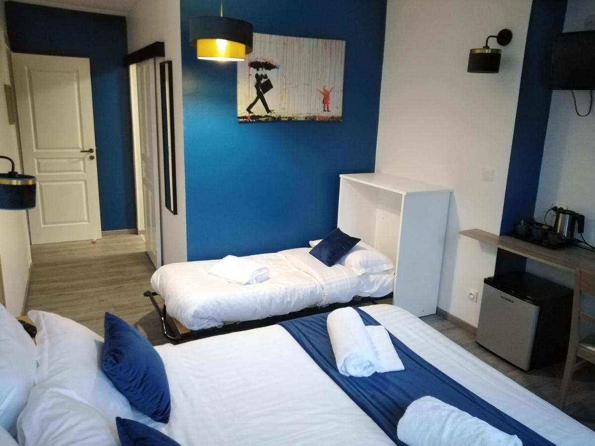 Les Remparts Hotel La Madelaine-sous-Montreuil Buitenkant foto