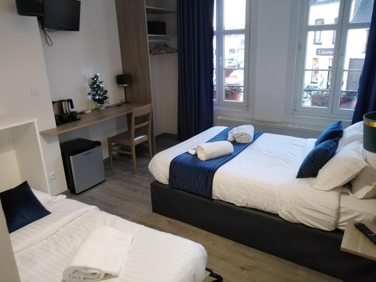 Les Remparts Hotel La Madelaine-sous-Montreuil Buitenkant foto